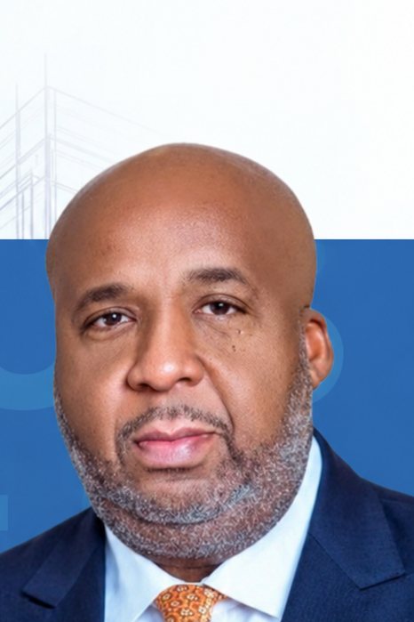 SEM Aime Sakombi, Ministre des Ressources Hydrauliques et Electricite, paneliste de la 12eme edition d’ExpoBeton RDC.